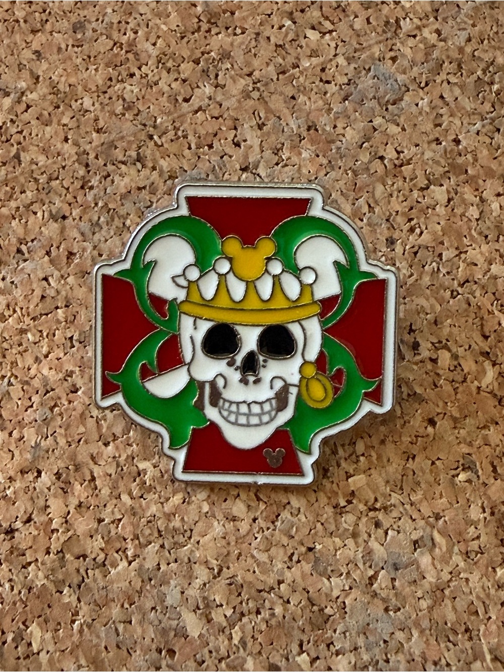 Disney Pirate King Skull Pin - hidden Mickey 2007